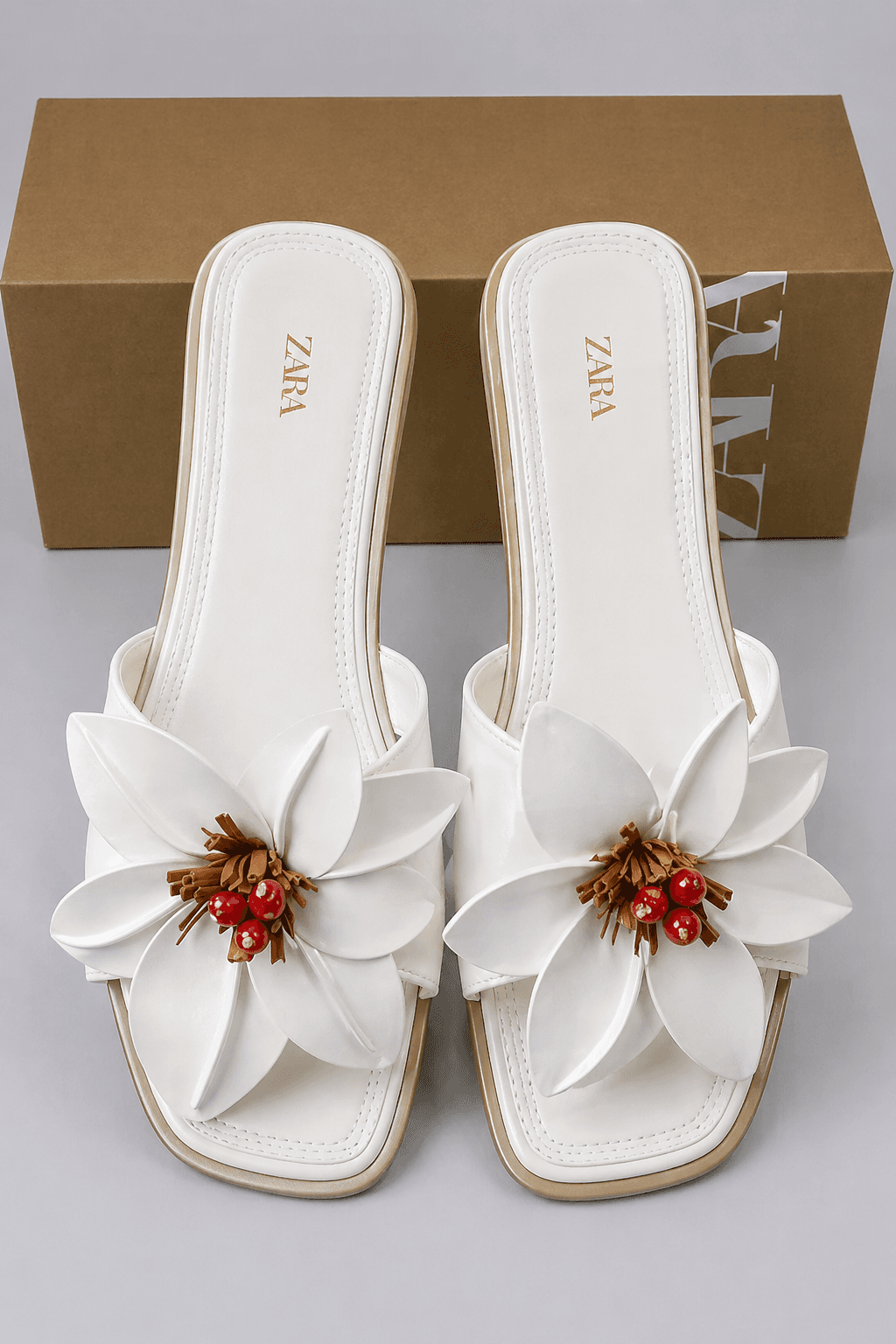 Mules Plates Zara à Fleur Sculpturale